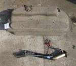 240/260 fuel tank and filler
