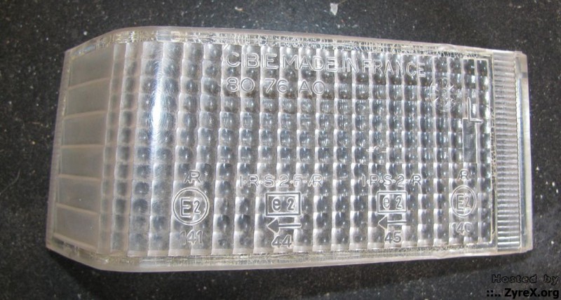 740/760/940/960 wagon reverse light lens