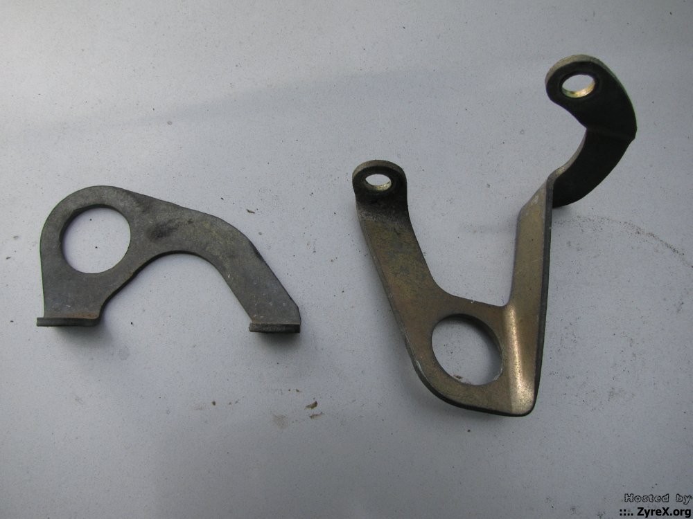 B230ET engine lifting brackets