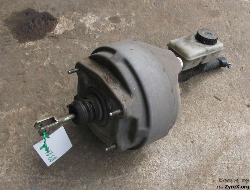 240/260 brake booster