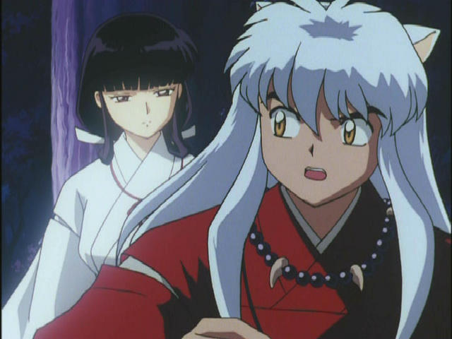 00420_inuyasha_surprised_for_seeing_kikyo