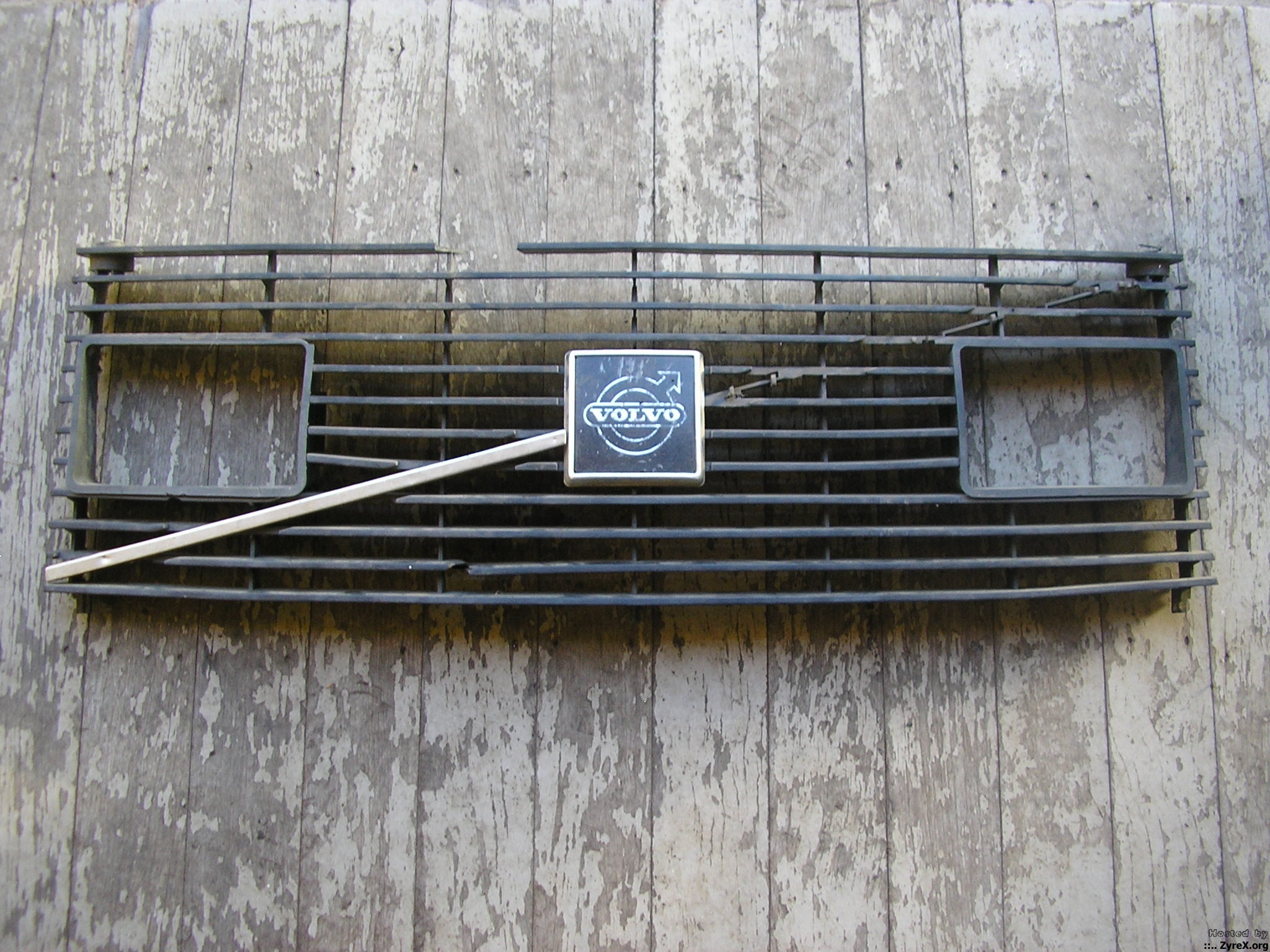 Early 240 foglight grille