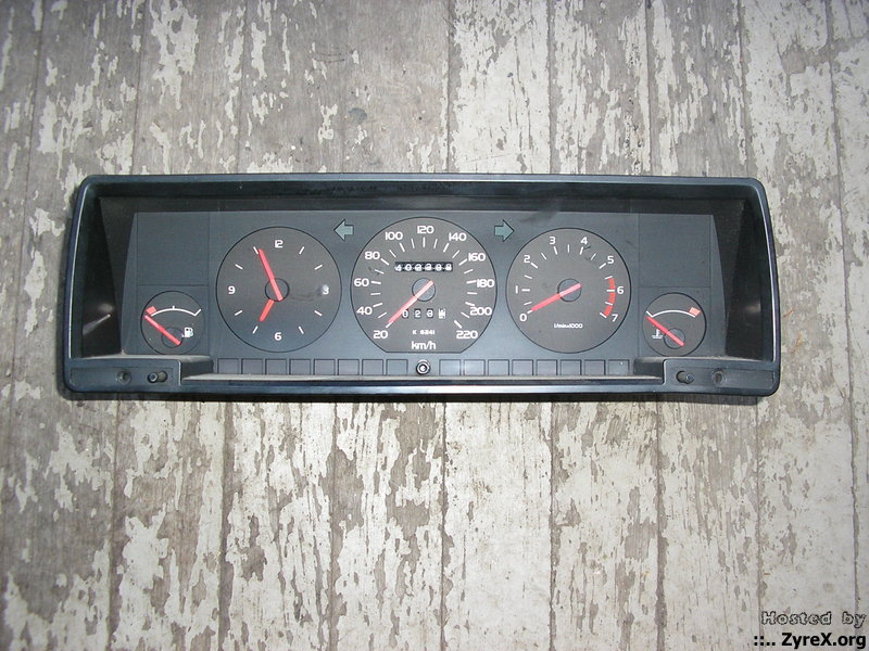 740 gauge cluster