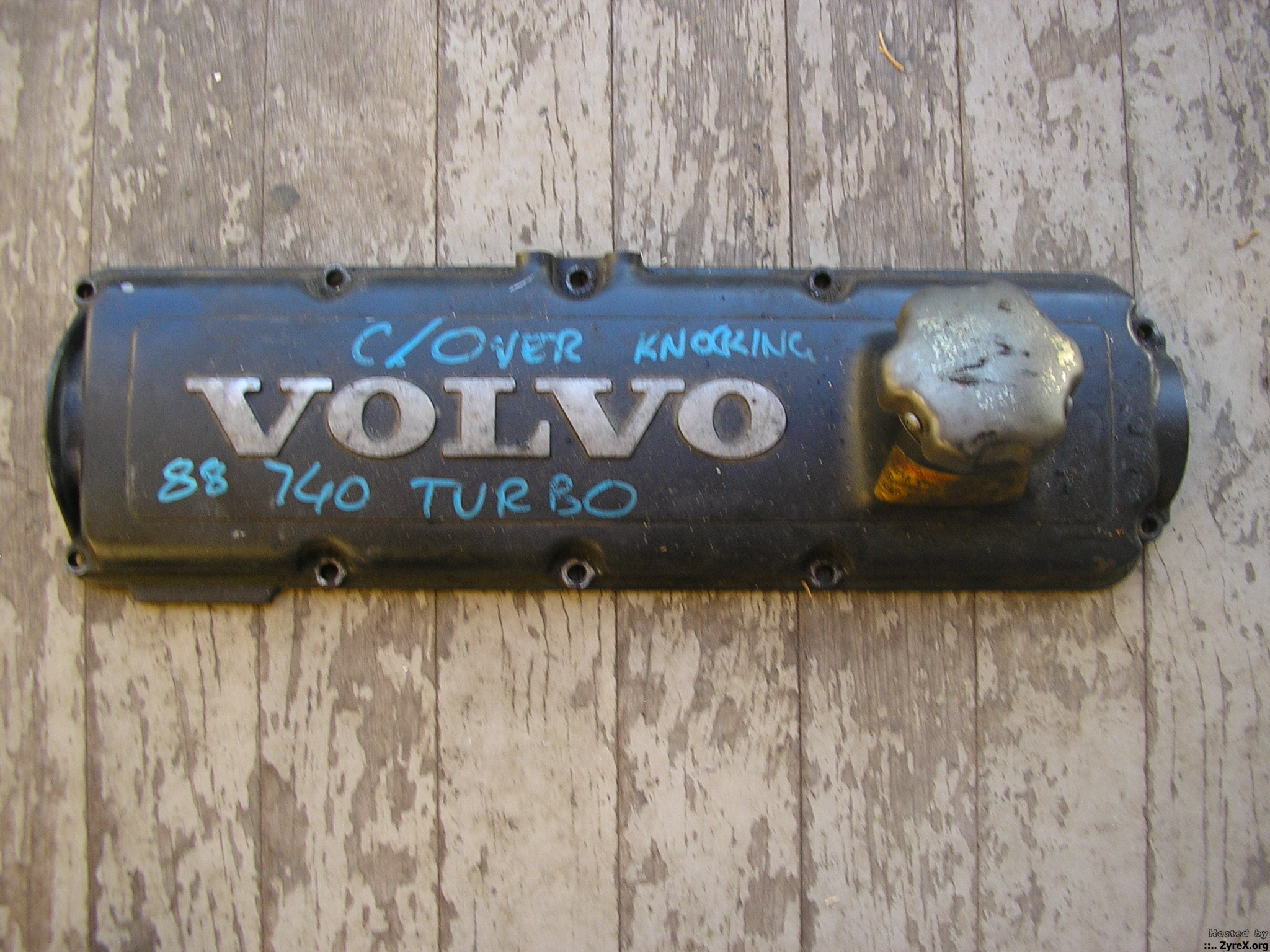 B230 valve cover