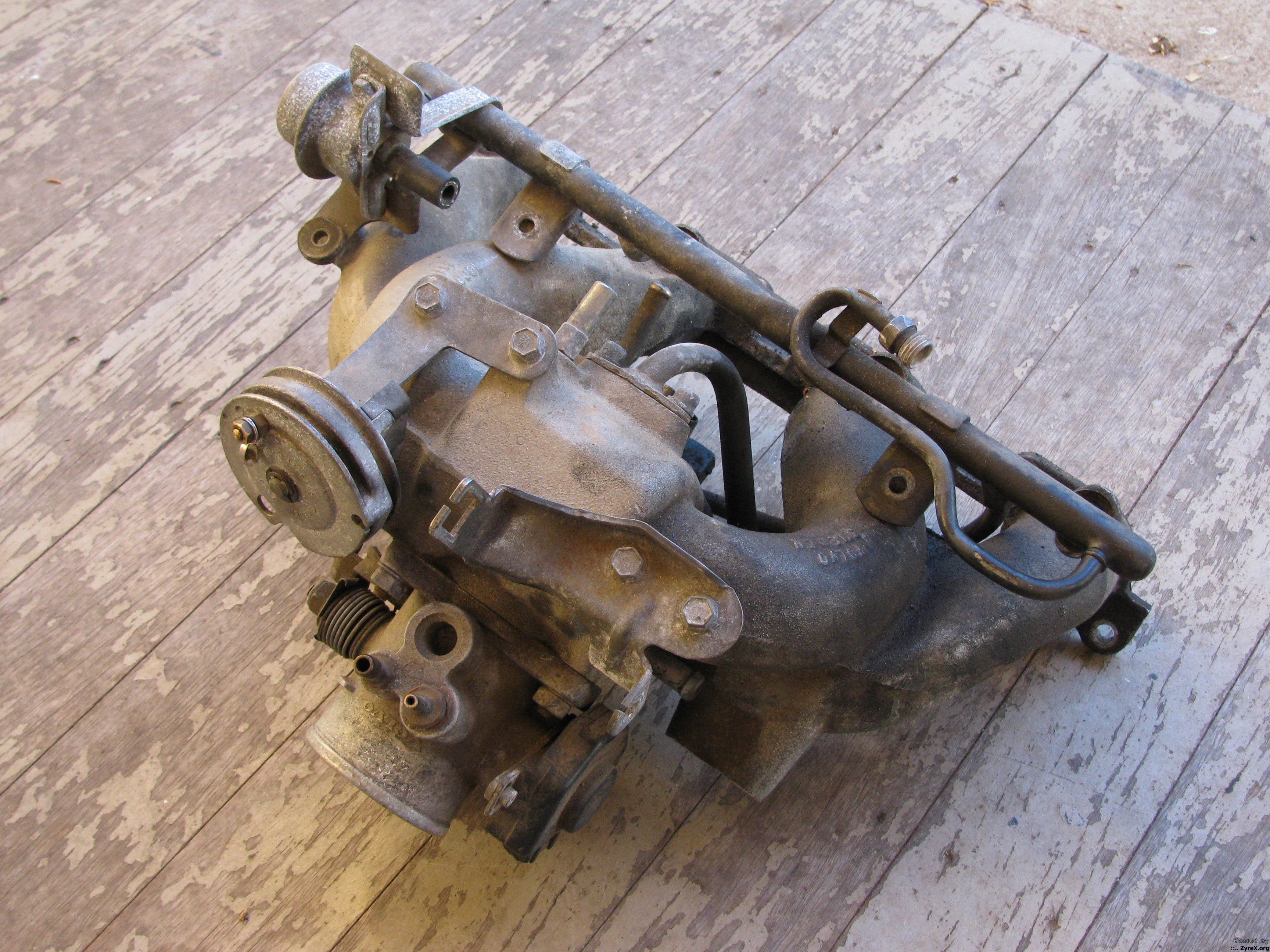 B230 intake manifold